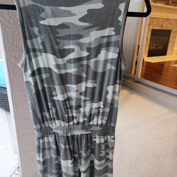 New Camouflage jumper romper - Picture 6 of 9